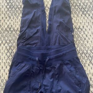 Lululemon street to studio pant
